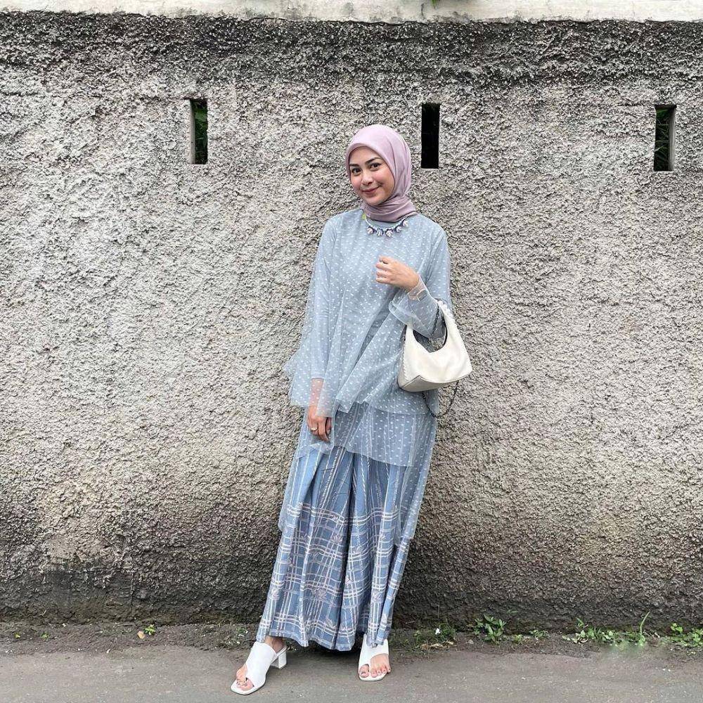 Outfit kondangan simple. (instagram.com/diantyy.a)