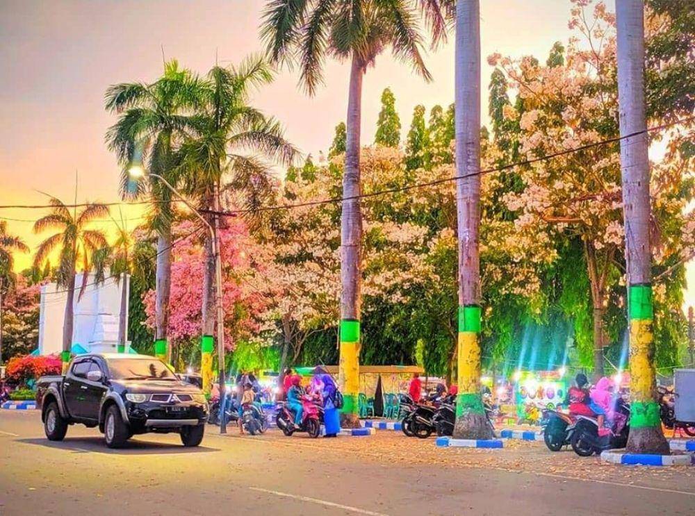 Alun-alun Jombang (instagram.com/alun_alun_kota_jombang)