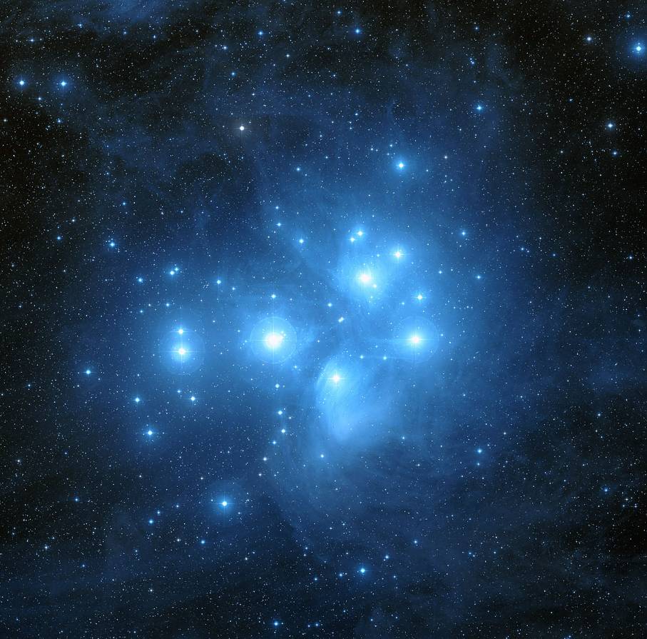 ilustrasi The Pleiades Star Cluster (esahubble.org)