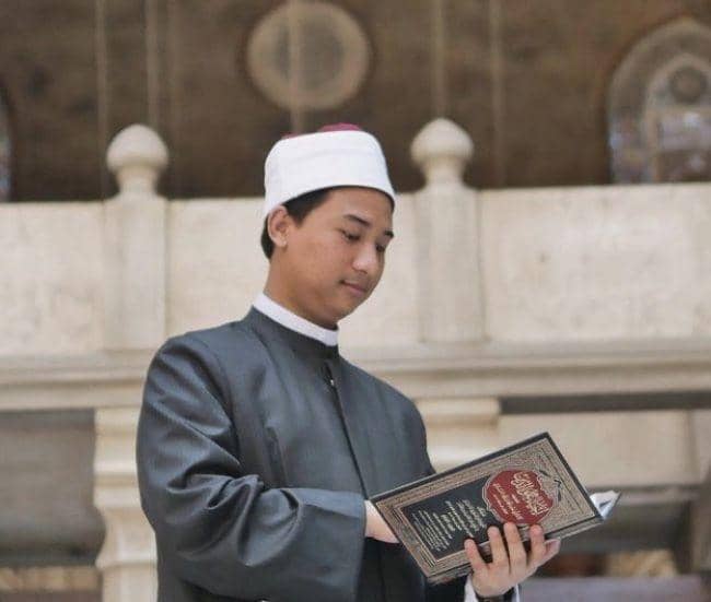 Rakha Stevira (instagram.com/rakhastevhira)