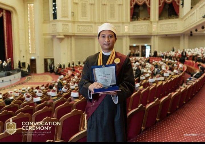 Rakha Stevira (instagram.com/rakhastevhira)