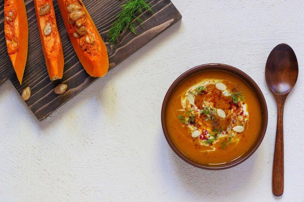 Ilustrasi sup labu buttersquash (freepik.com/azerbaijan_stockist)