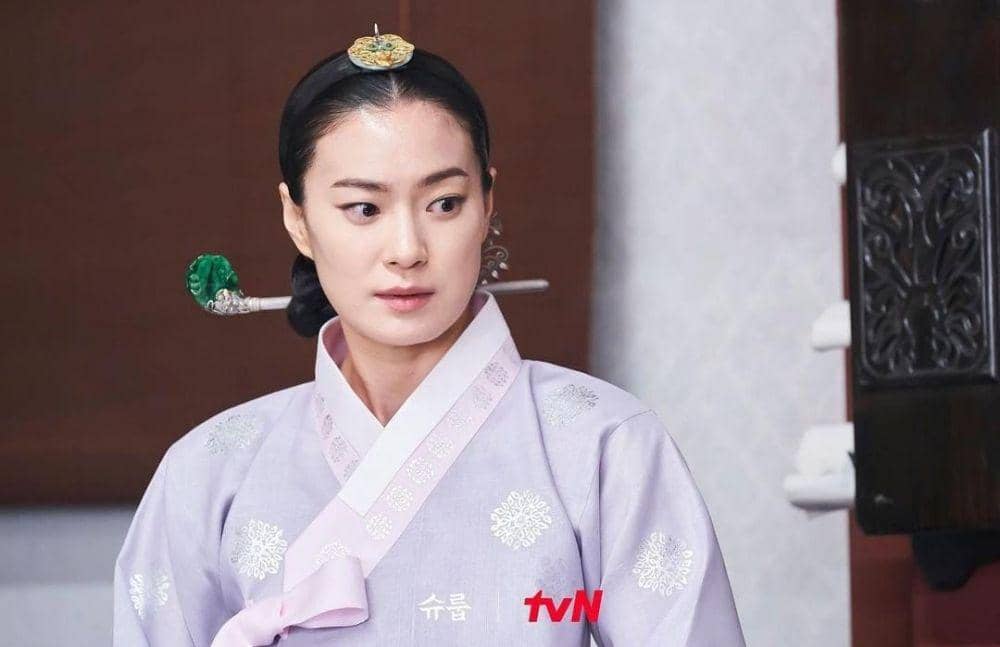 Ok Ja Yeon di drama Under The Queen's Umbrella (instagram.com/tvn_drama)