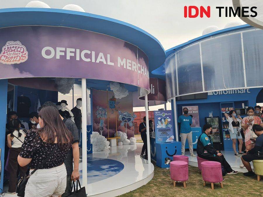 Blibli Sukses Jadi Official e-Commerce Partner Head In The Clouds 2022. (IDN Times/Rendy Septian Anwar)