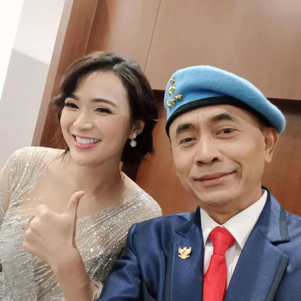 potret lord rangga bersama publik figur (instagram.com/lordranggaofficial)