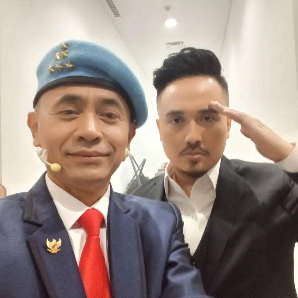 potret lord rangga bersama publik figur (instagram.com/lordranggaofficial)