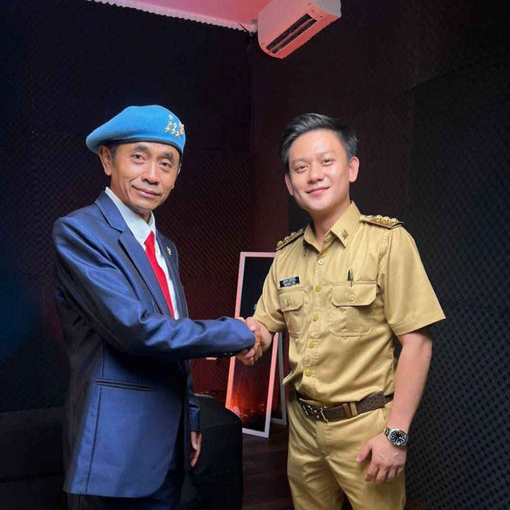 potret lord rangga bersama publik figur (instagram.com/lordranggaofficial)