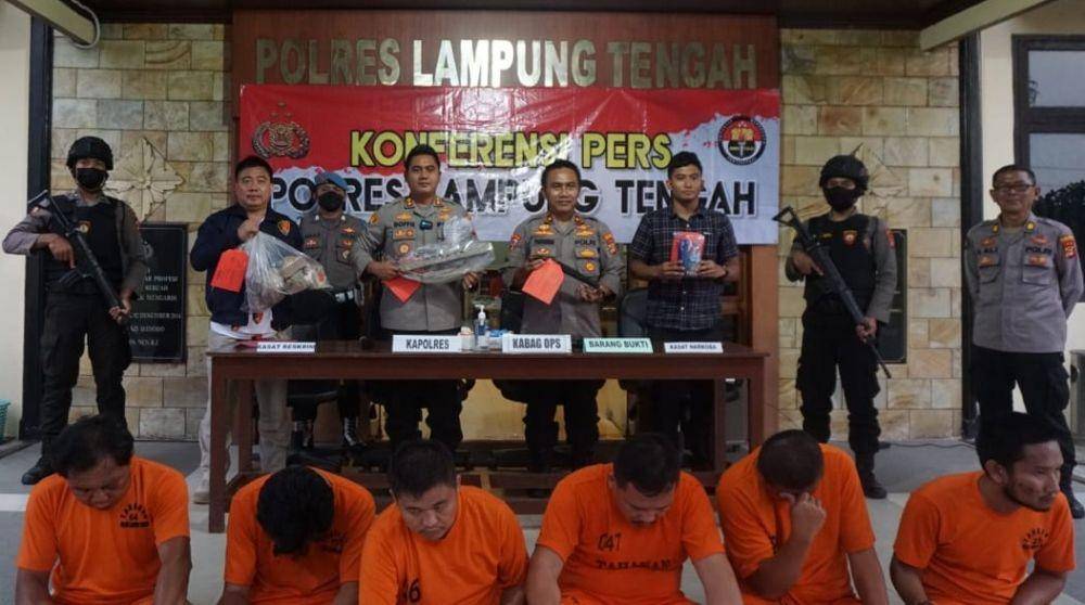 Polres Lampung Tengah meringkus empat terduga pelaku penghadangan dan penyerangan aparat, (Dok. Polres Lampung Tengah).