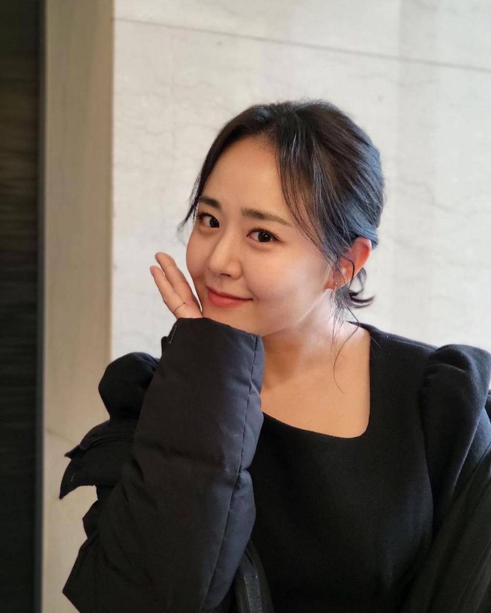 Moon Geun Young (instagram.com/aka_moons/)