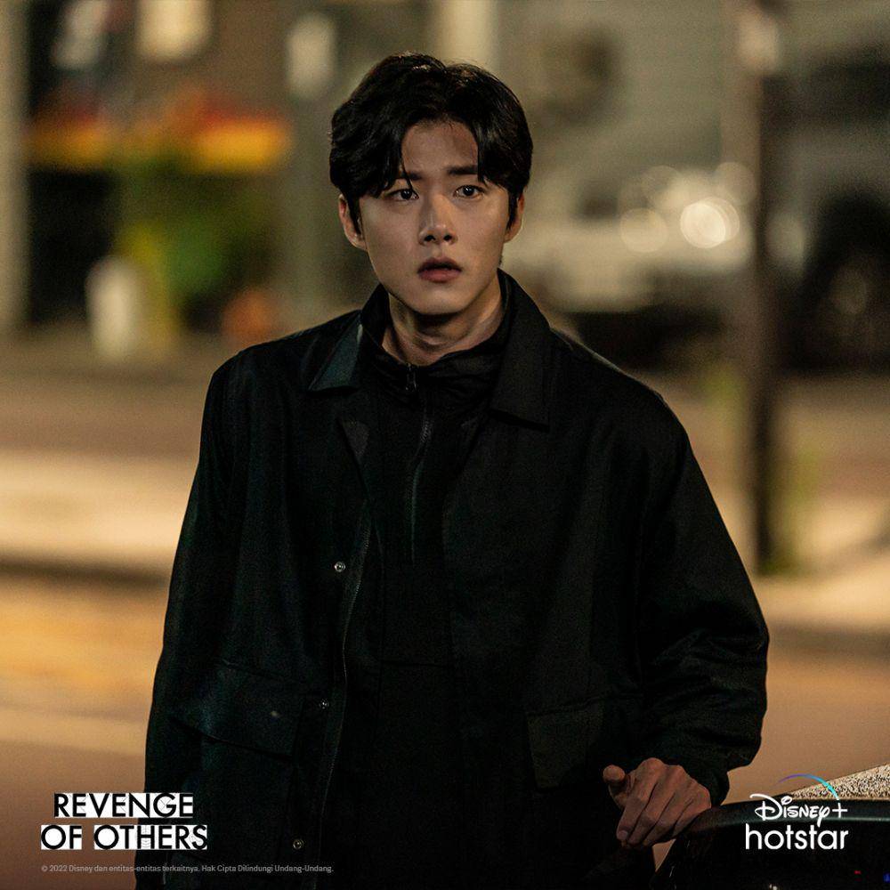 Seok Jae Beom di drakor Revenge of Others (Instagram.com/disneyplushotstarid)