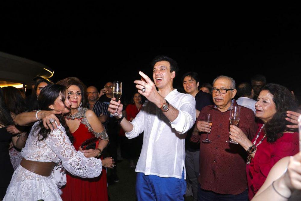 Ini 10 Momen Ulang Tahun Manoj Punjabi, Dapat Kejutan dari Keluarga