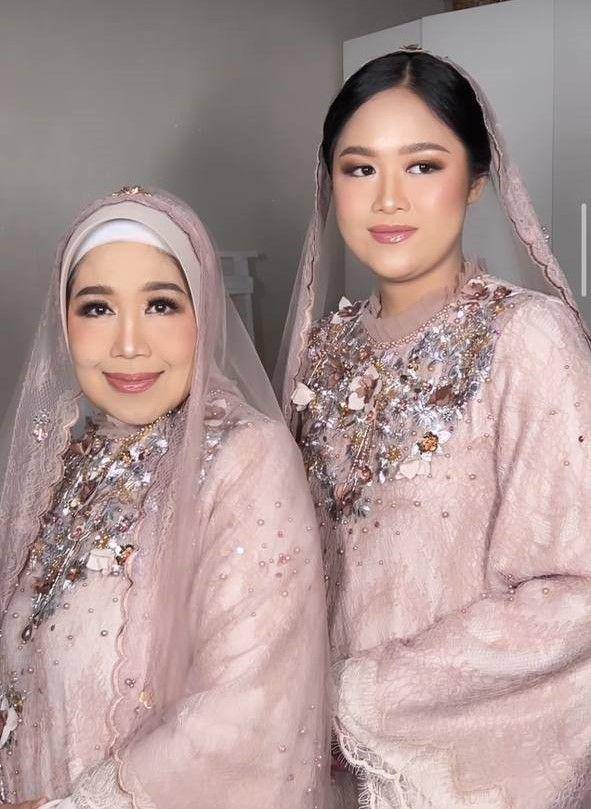 Gaya busana dan makeup keluarga Erina di pengajian Kaesang-Erina (instagram.com/liapharaohmakeup)