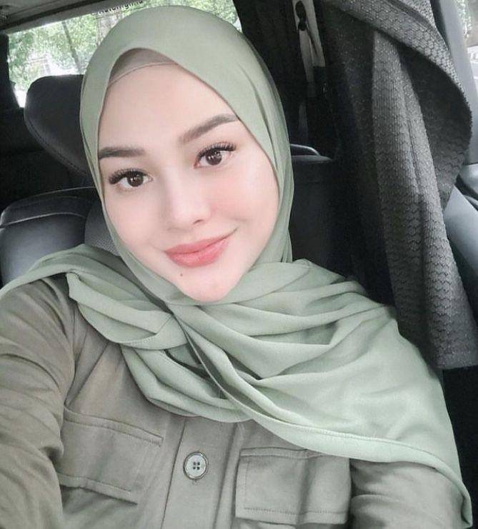 Aurel body (instagram.com/aurelie.hermansyah)