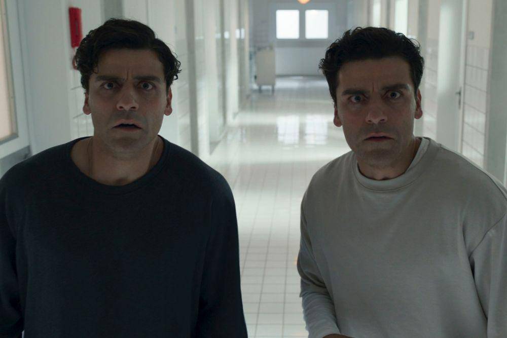 Oscar Isaac dalam serial Moon Knight (dok. Marvel Studios/Moon Knight)