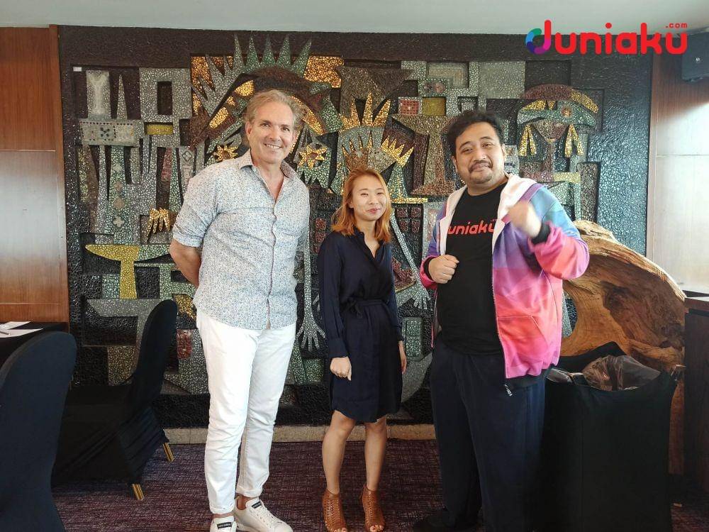 Omar Tellez, Zoe Zhang, dan Fahrul Nurullah. (Dok. Duniaku.com/Fahrul Nurullah)