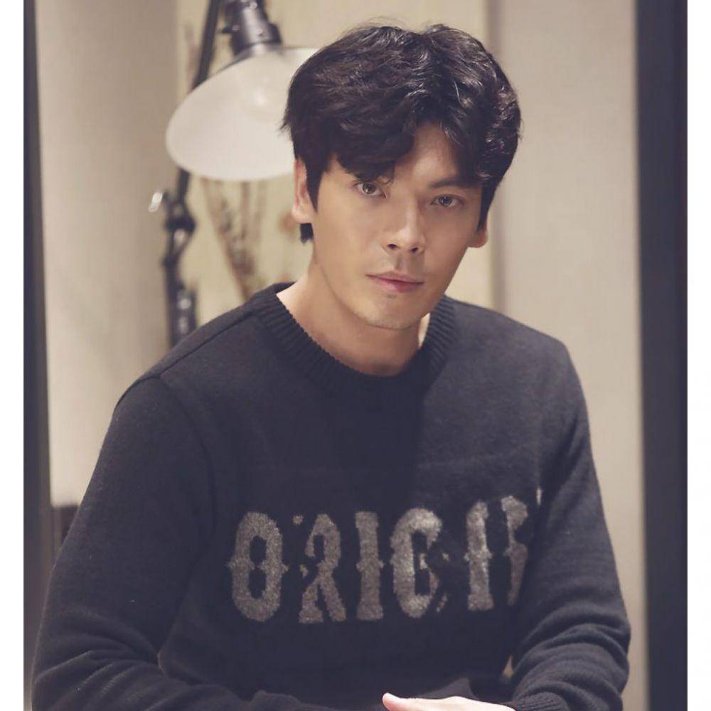 Kim Sung Oh (studiosantaent.com)