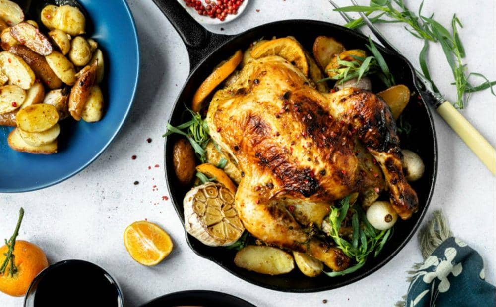 Potret ayam kodok untuk makan malam Natal 