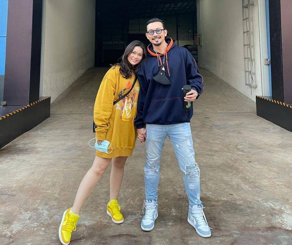 Denny Sumargo bersama istri (instagram.com/oliviasumargo)