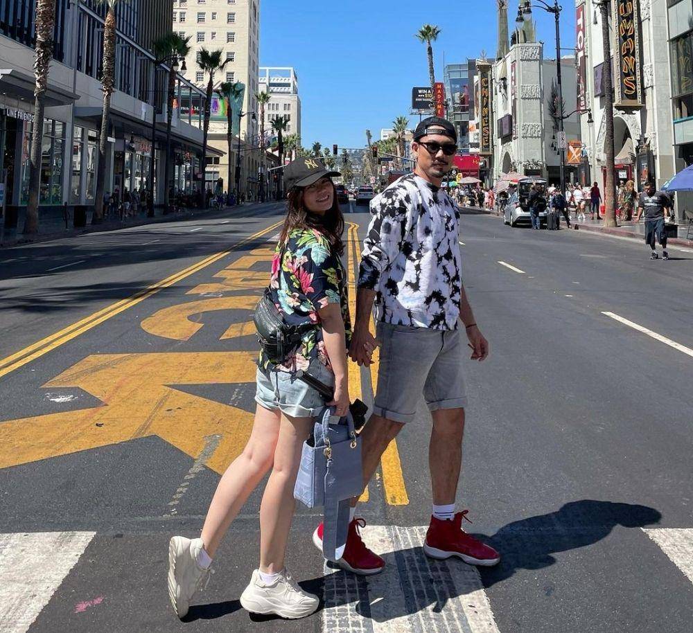 Denny Sumargo bersama istri (instagram.com/oliviasumargo)