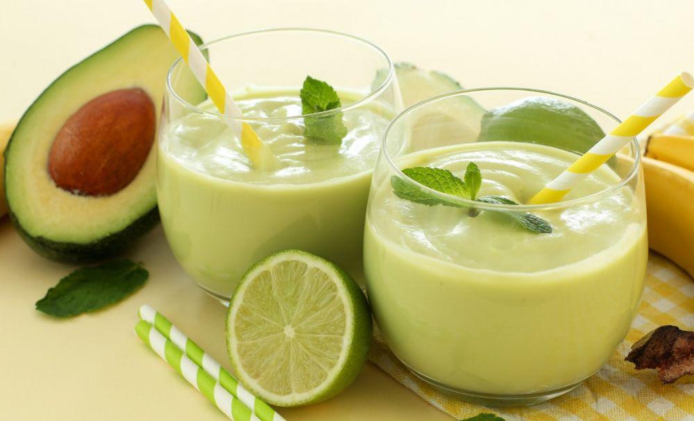 Resep Mudah Smoothie Alpukat Kelapa, Pas Buat Sarapan