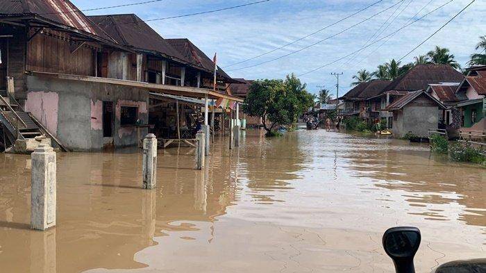 (Kondisi banjir di Empat Lawang) IDN Times/Istimewa