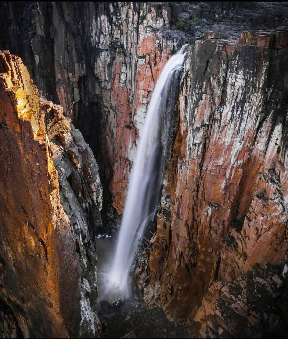 Air terjun Mooney (instagram.com/travelwithjhuma)