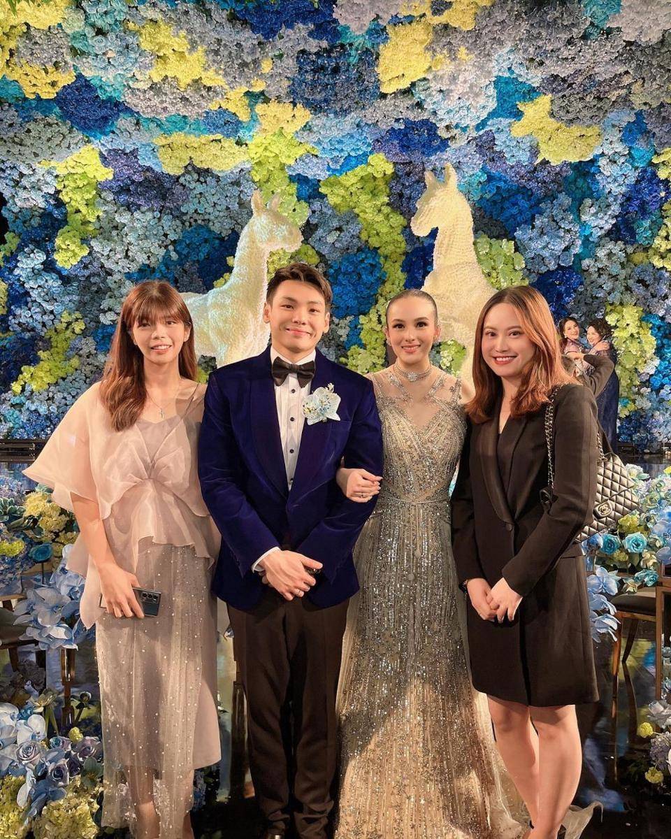 Busana dan makeup resepsi Chelsea Islan (instagram.com/alinna0wenxin)