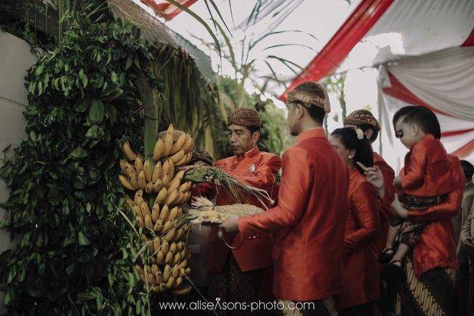 Siraman Kahiyang Ayu. (allseasons-photo.com)