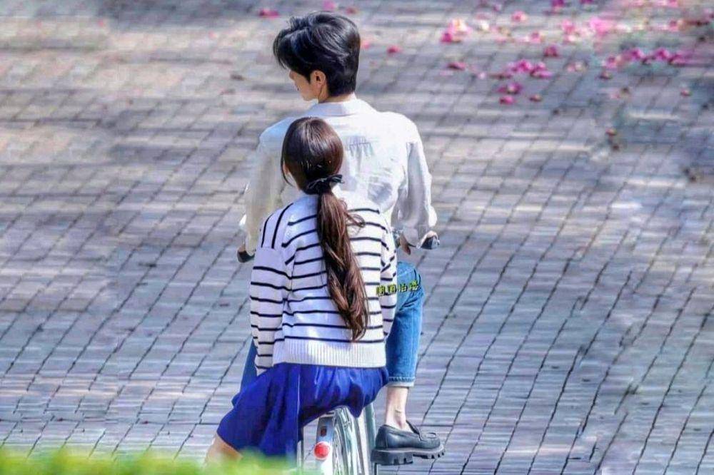 cuplikan penampilan Chen Zheyuan dan Zhao Lusi di drama Hidden Love (dok. Youku/Hidden Love)