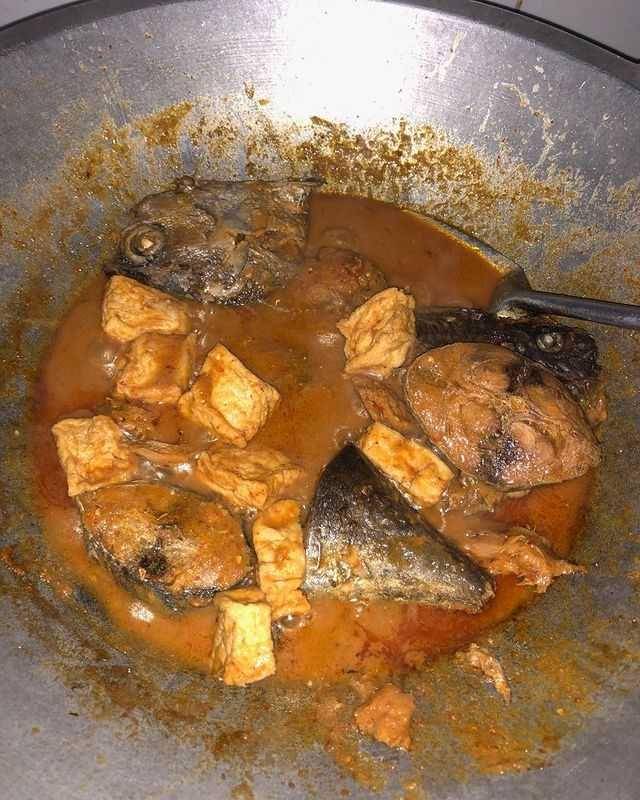gulai tongkol tahu (instagram.com/anita_hutapea)