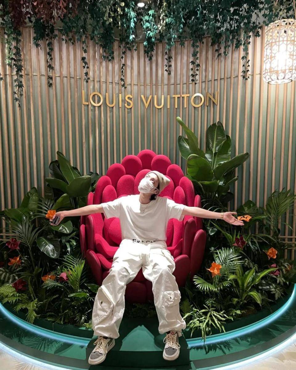 J-Hope BTS (instagram.com/uarmyhope)