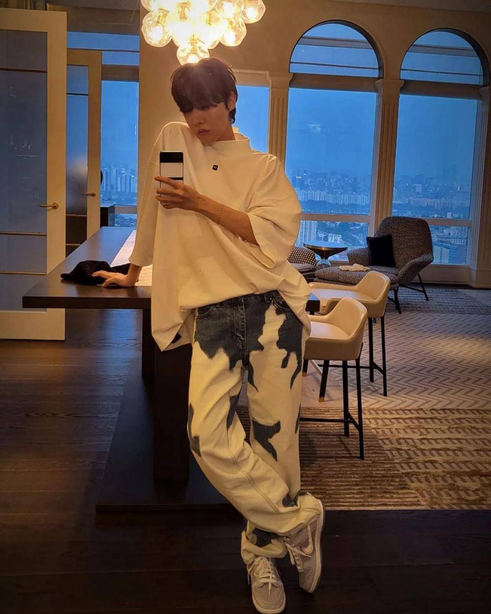 J-Hope BTS (instagram.com/uarmyhope)