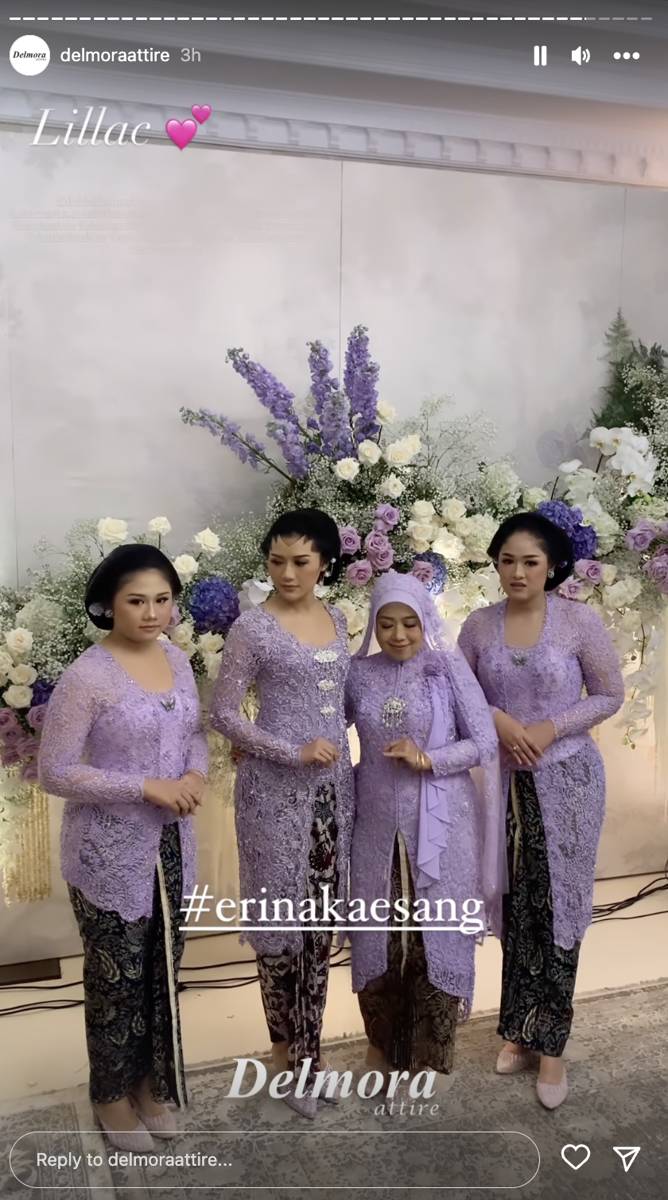 potret kakak dan adik Erina Gudono di acara midodareni (instagram.com/demoraattire)