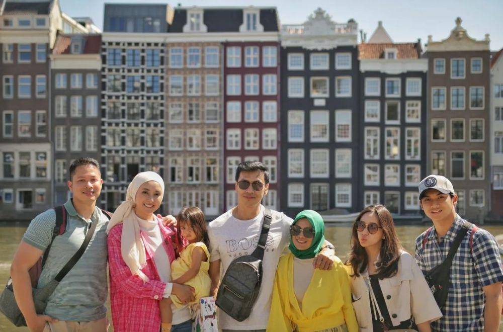 potret liburan keluarga Kevin Liliana (instagram.com/oskarmahendra)