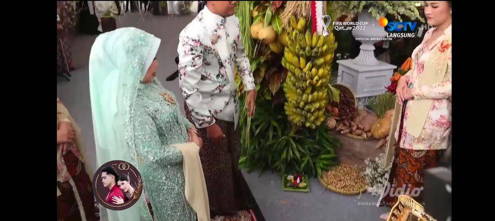 Prosesi Bleketepe dan Siraman Kaesang-Erina (vidio.com/SCTV)