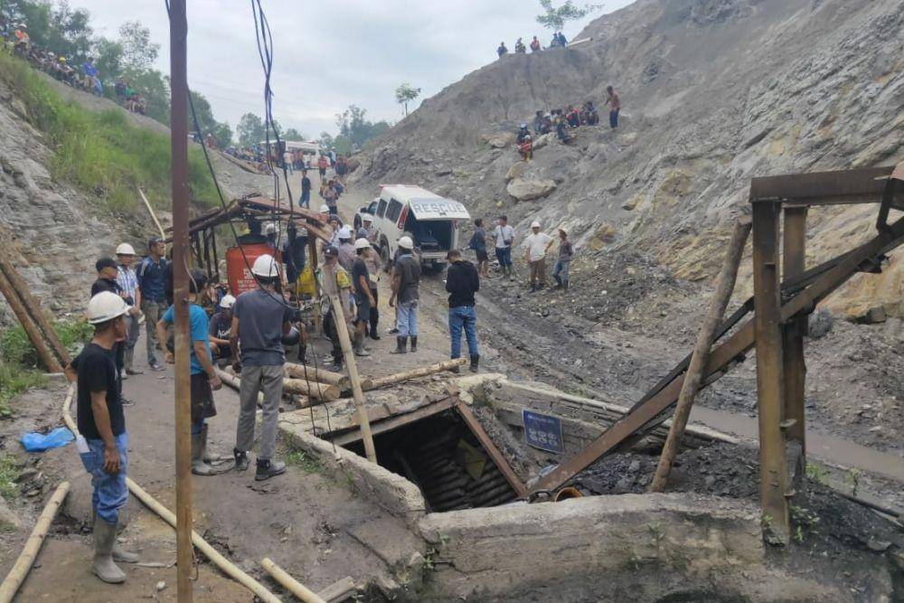 Tambang batu bara yang dikelola PT Nusa Alam Lestari (PT NAL) di Kota Sawahlunto, Sumatera Barat (Sumbar) meledak, Jumat (9/12/2022) pukul 09.00 WIB (dok. Humas Polri)