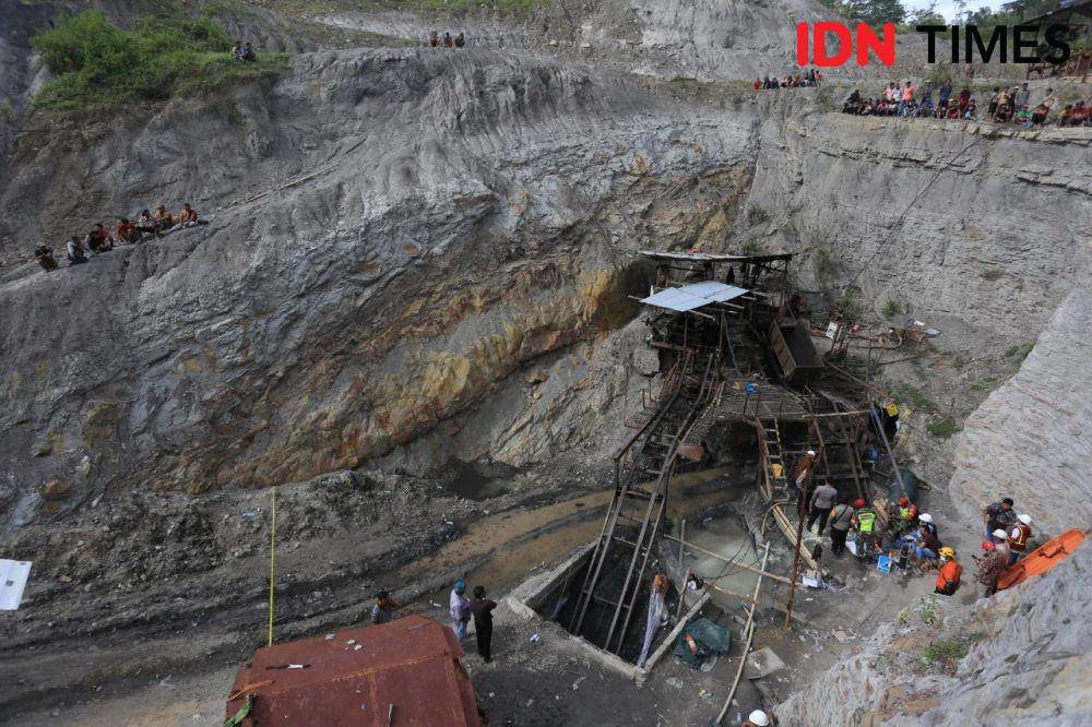 Tambang batu bara di Sawahlunto, Sumbar, meledak pada Jumat (/9/12/2022). (Foto: Andri NH/ IDN Times)
