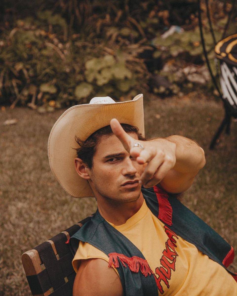 Paul Forman (instagram.com/peforman)