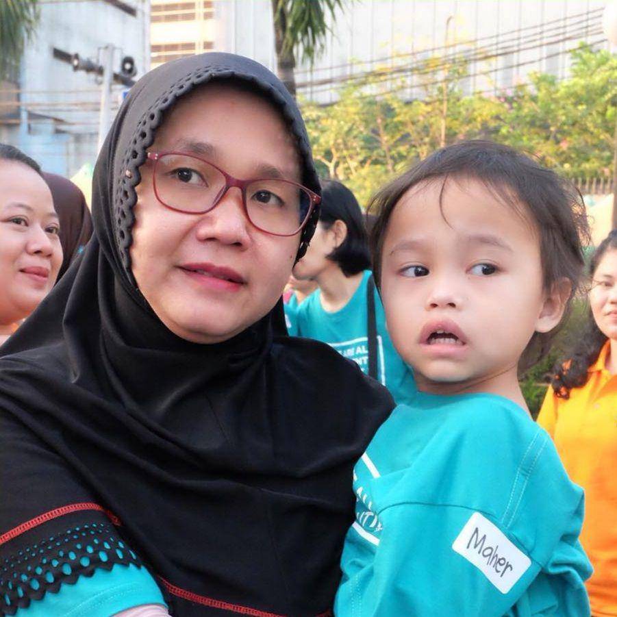 sosok orangtua dengan anak autis (instagram.com/temanautis)