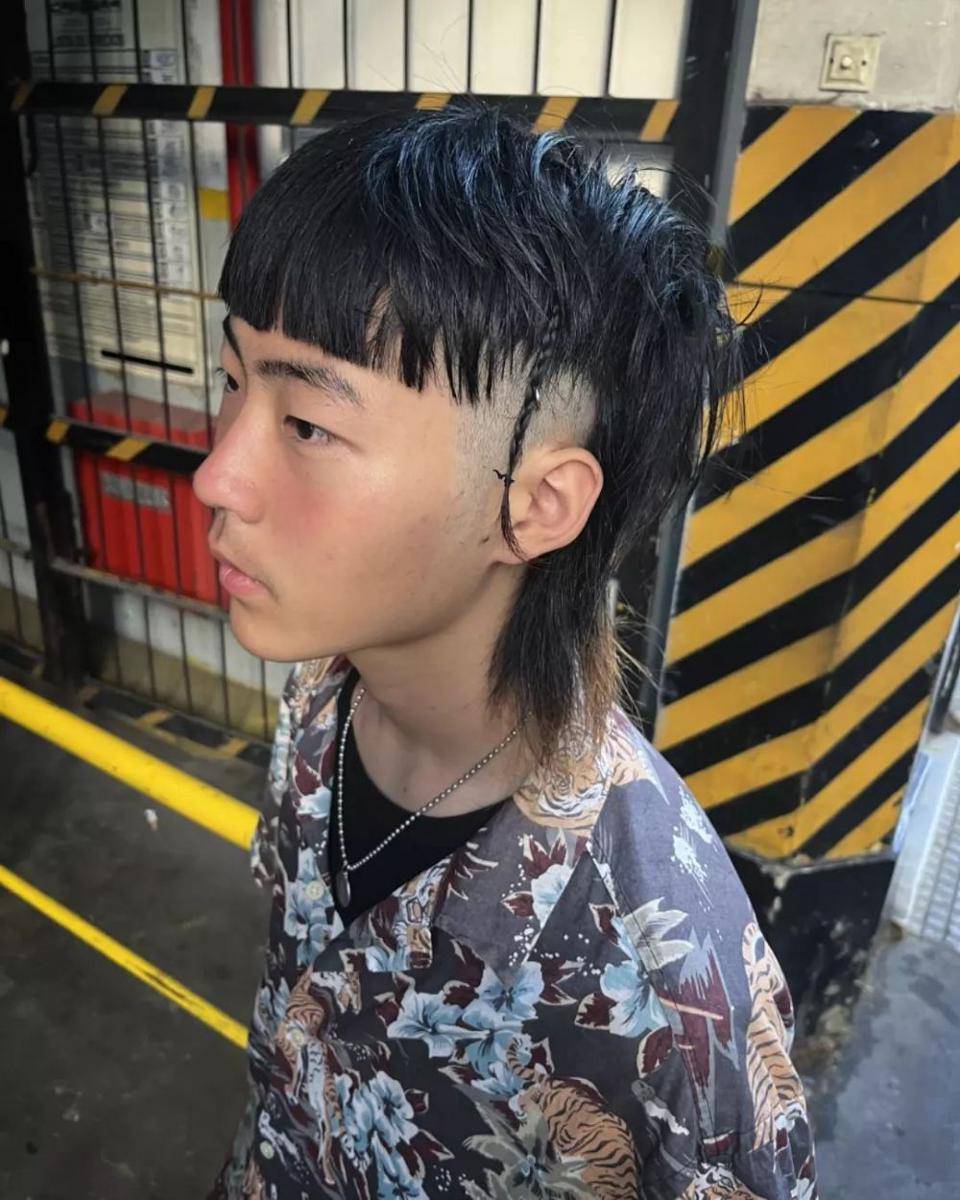 Ilustrasi gaya rambut mullet (instagram.com/studio_homeless)