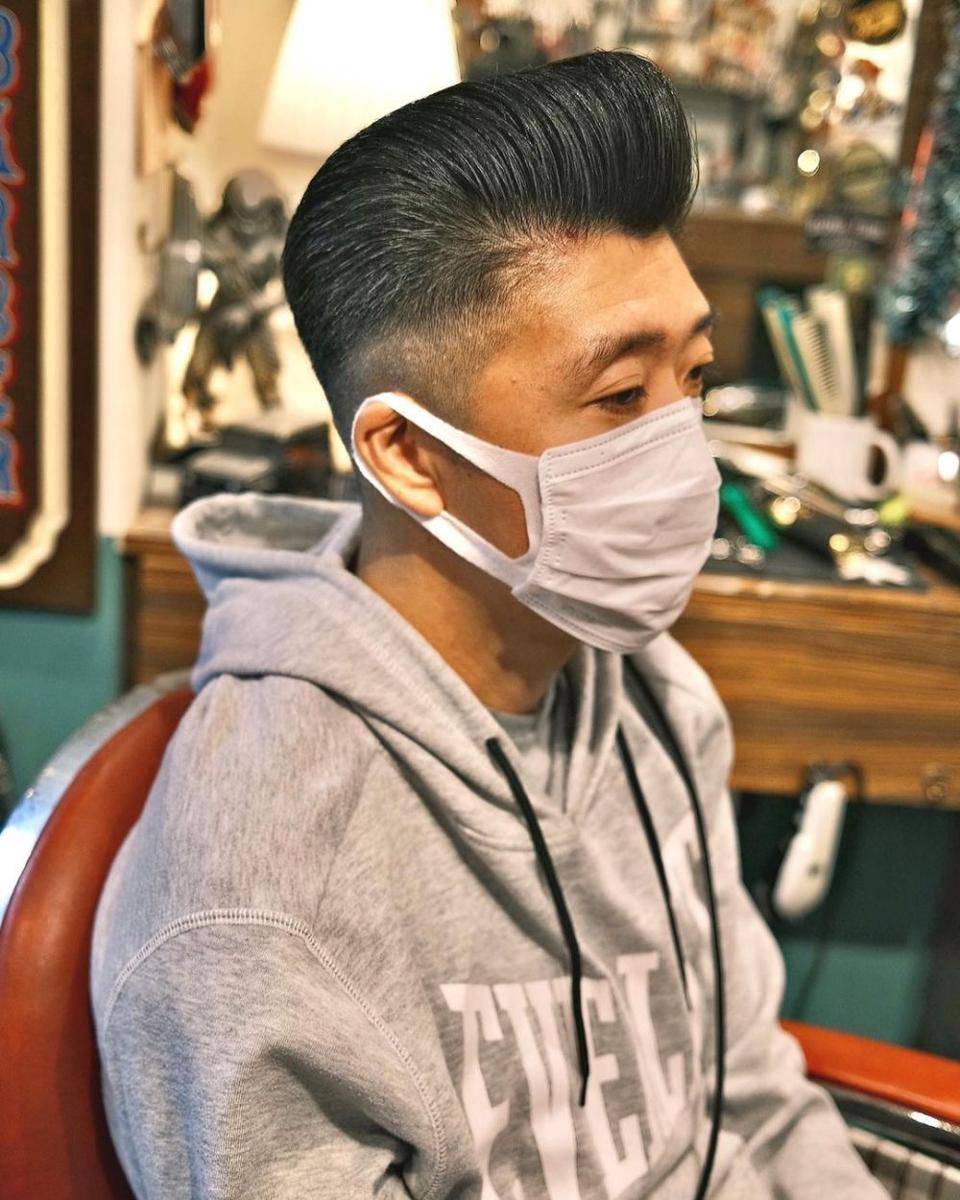Ilustrasi gaya rambut pompadour (instagram.com/mikesr400)