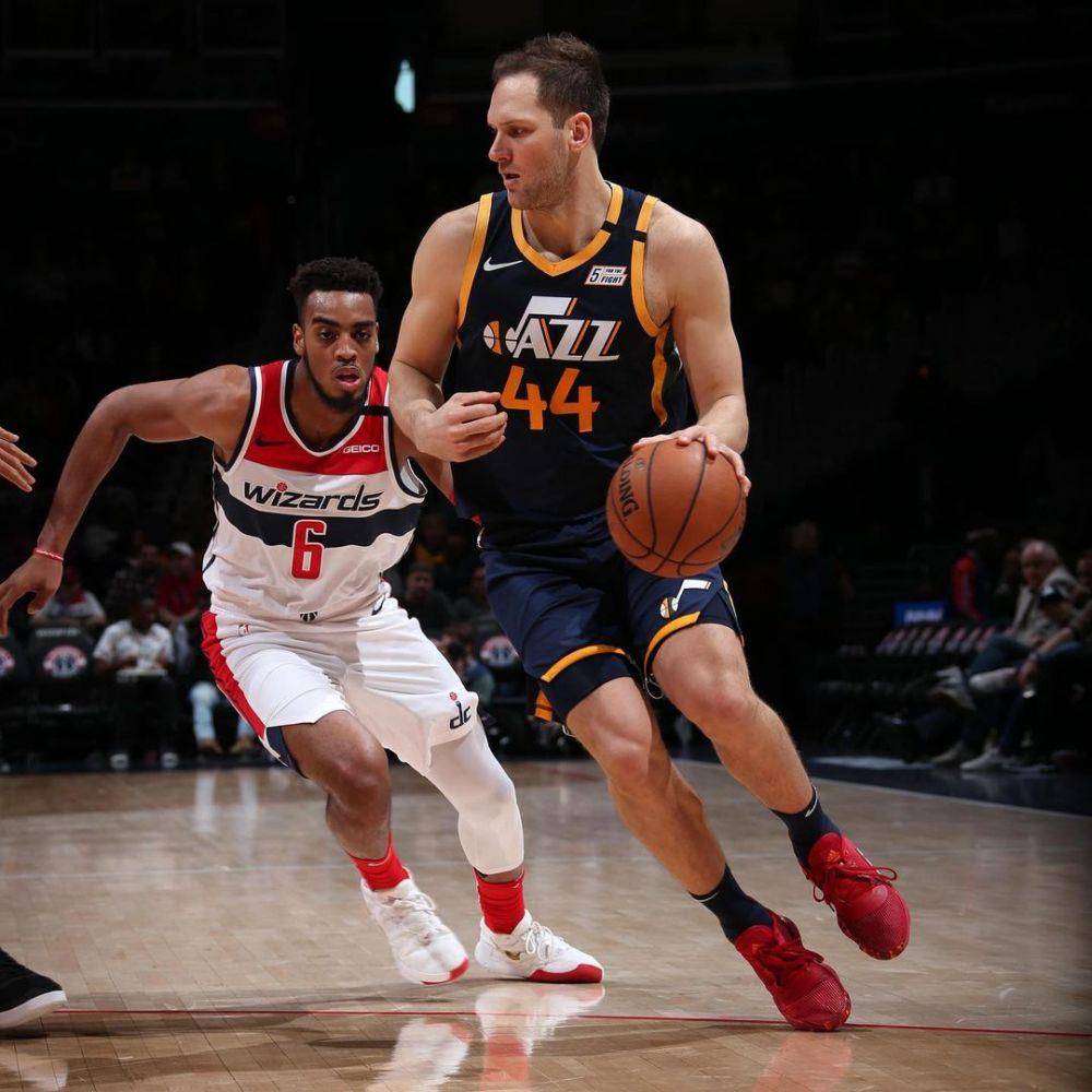 Bojan Bogdanovic saat berseragam Utah Jazz. (instagram.com/44bojan)