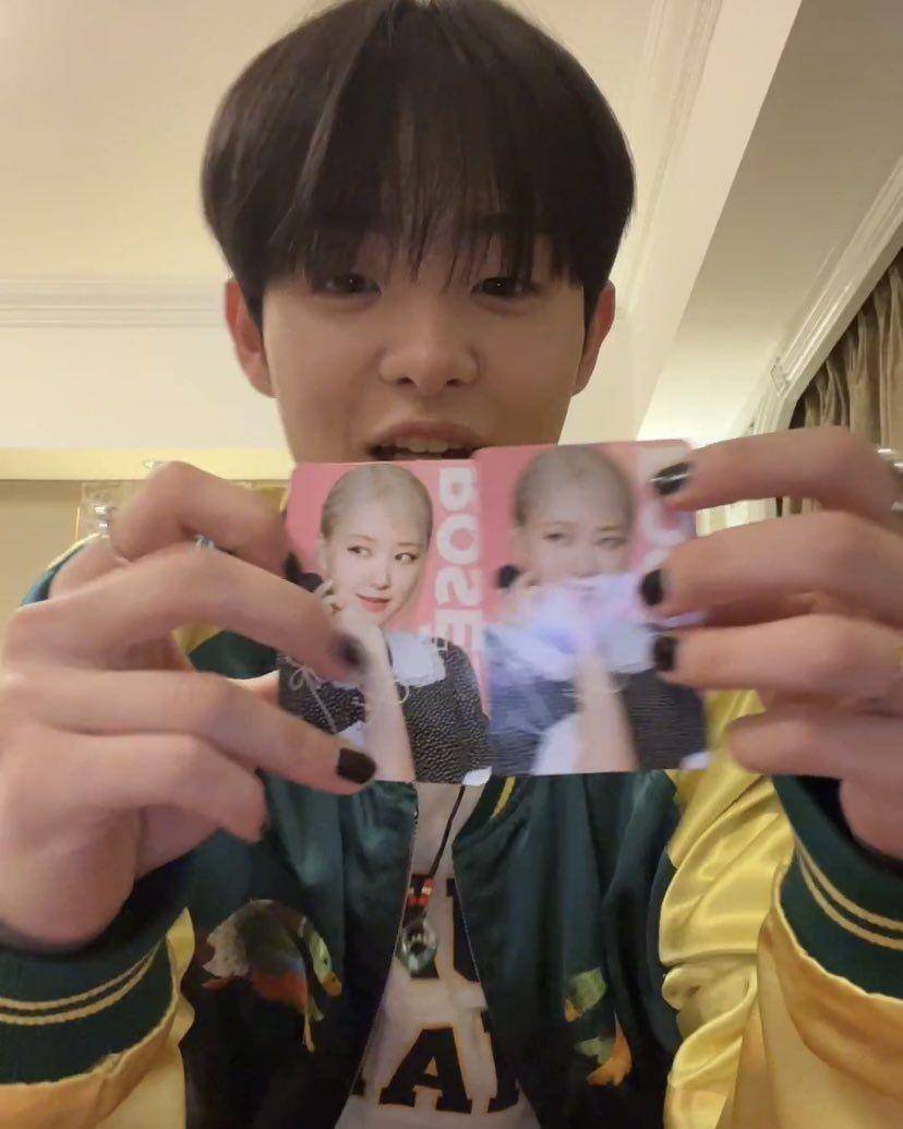 Jihoon TREASURE pamer Oreo BLACKPINK (dok. Weverse Live)