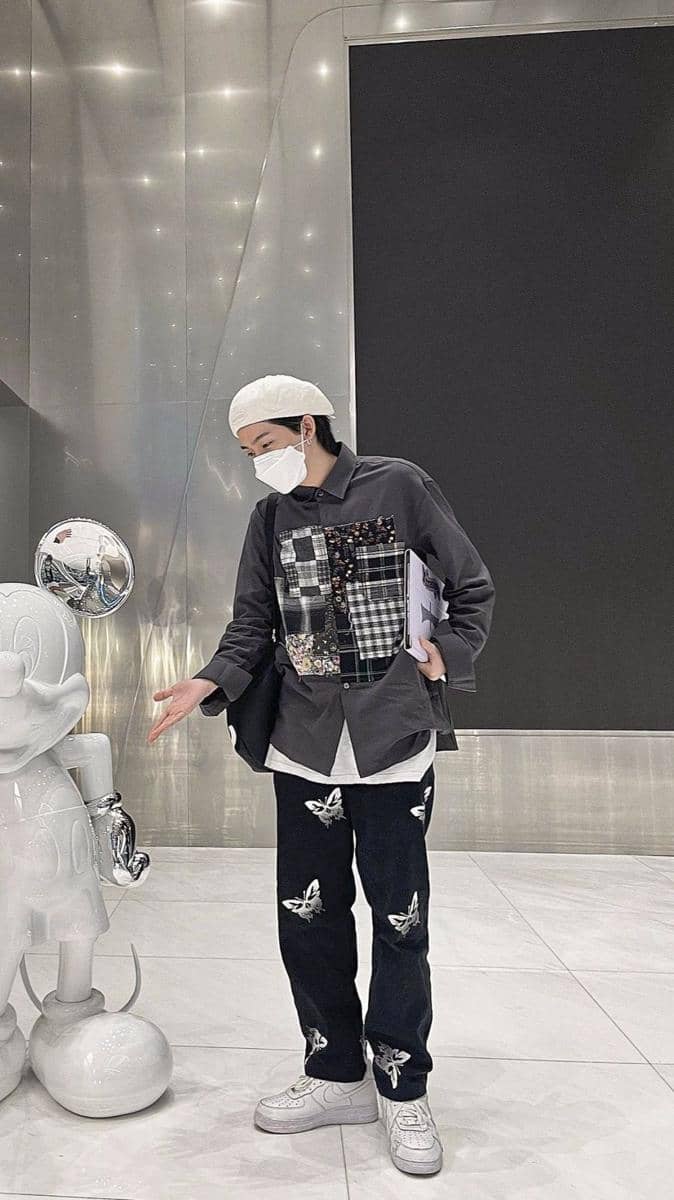 Hyunsuk Treasure (twitter.com/TheDailyNoona)