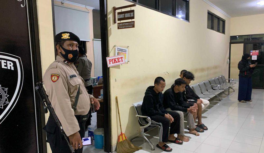 Bawa Senjata Gir, 4 Pelajar SMA di Bantul Ditangkap