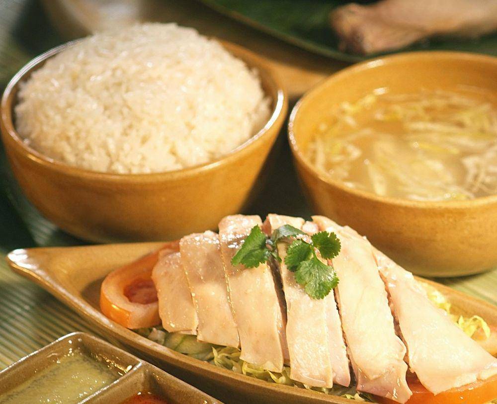 ilustrasi nasi ayam hainan (pexels.com/min che)