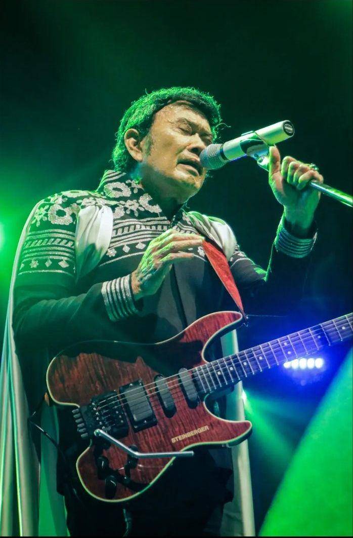 potret Rhoma Irama saat manggung (instagram.com/rhoma_official/)