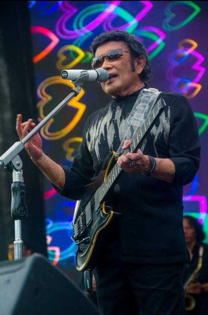 potret Rhoma Irama saat manggung (instagram.com/rhoma_official/)