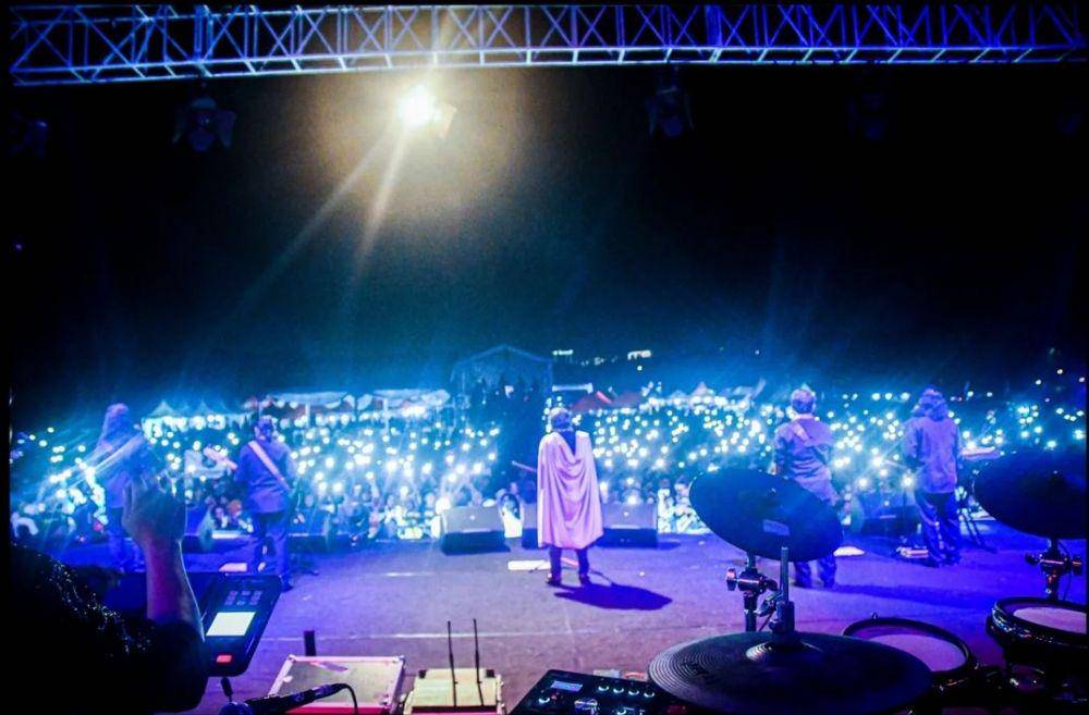 potret Rhoma Irama saat manggung (instagram.com/rhoma_official/)
