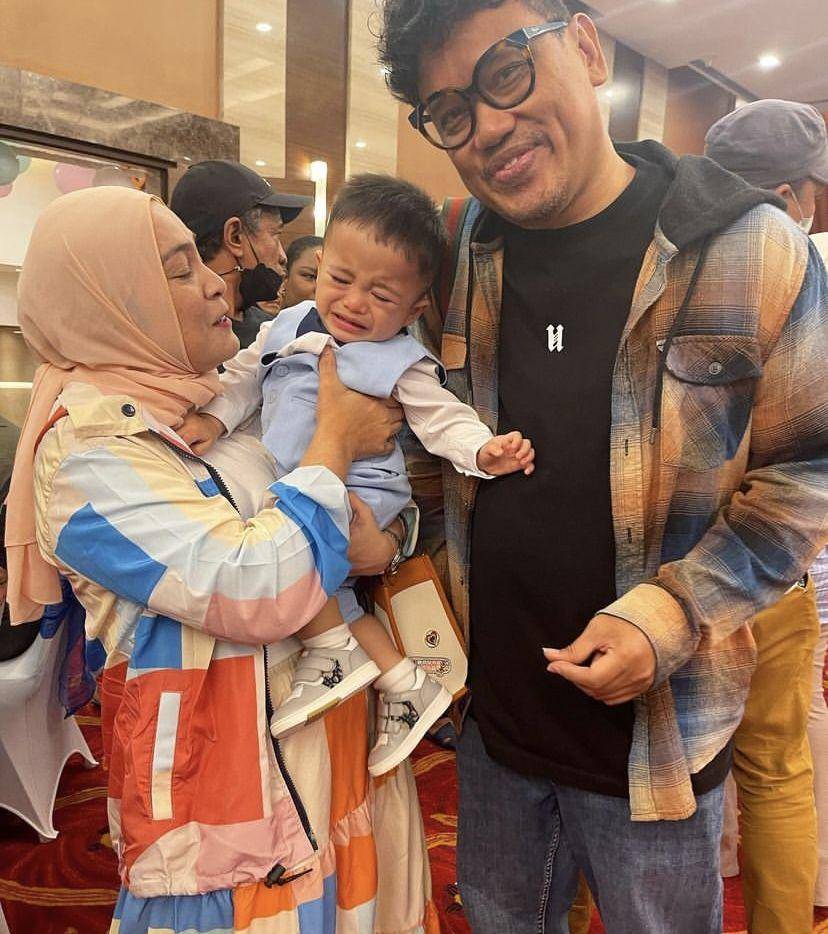 Astrid, Uya Kuya dan baby Adzam (instagram.com/astridkuya)